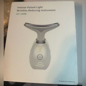 Intense Pulsed Light Wrinkles Reducing Instrument - White